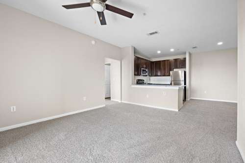 S Bed Las Brisas Apartment Homes 76